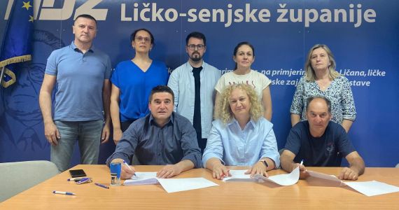 Dogovorena većina u Gradskom vijeću Gospića: HDZ, Pravedna Hrvatska i Ivica Tomljenović potpisali sporazum